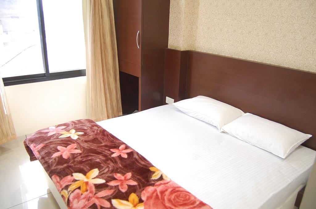 Hotel Poonam Palace Ujjain Camera foto
